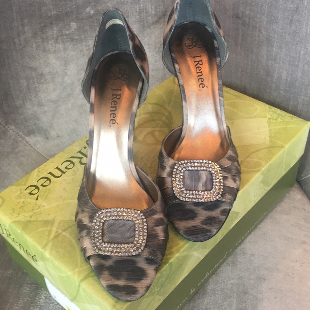 J. Renee New Debut Leopard Spit Fab Size 7M